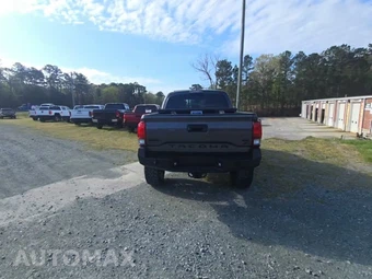 2018 Toyota Tacoma SR5 Crew Cab Medium Bed - miniatura 4