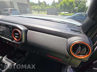 2018 Toyota Tacoma TRD Off-Road Crew Cab Long Bed - miniatura 16