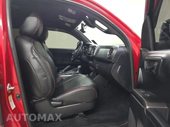 2018 Toyota Tacoma TRD Off-Road Crew Cab Medium Bed - miniatura 8