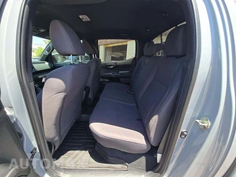 2018 Toyota Tacoma TRD Off-Road Crew Cab Medium Bed - miniatura 10