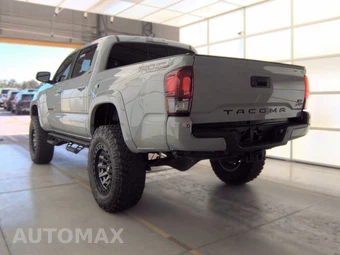 2018 Toyota Tacoma TRD Off-Road Crew Cab Medium Bed - miniatura 6