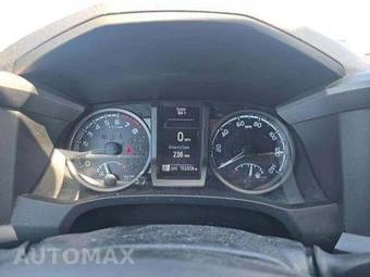 2018 Toyota Tacoma TRD Off-Road Crew Cab Medium Bed - miniatura 10