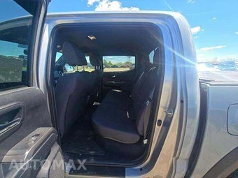 2018 Toyota Tacoma TRD Off-Road Crew Cab Medium Bed - miniatura 14