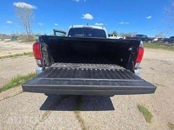 2018 Toyota Tacoma TRD Off-Road Crew Cab Medium Bed - miniatura 15