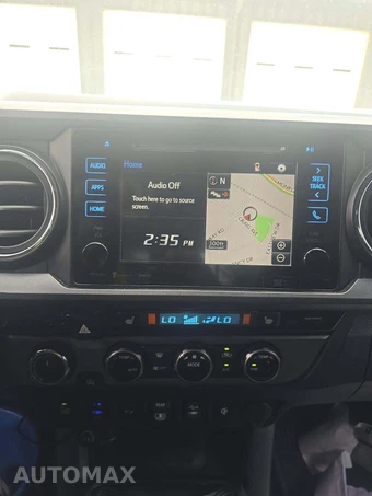 2018 Toyota Tacoma TRD Off-Road Crew Cab Medium Bed - miniatura 10