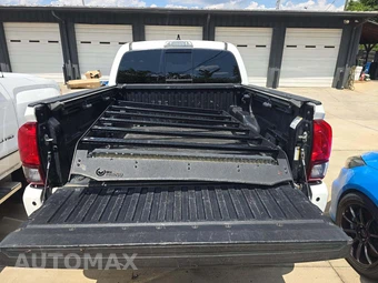 2018 Toyota Tacoma TRD Off-Road Crew Cab Medium Bed - miniatura 14