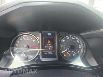2018 Toyota Tacoma TRD Off-Road Crew Cab Medium Bed - miniatura 9