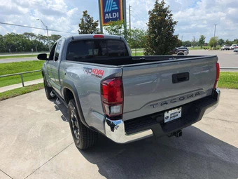 2018 Toyota Tacoma TRD Off-Road Extended Cab Long Bed w/Rear Doors - miniatura 2