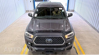 2018 Toyota Tacoma TRD Off-Road Extended Cab Long Bed w/Rear Doors - miniatura 2