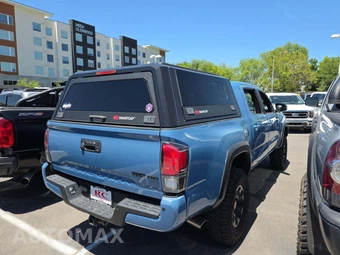 2018 Toyota Tacoma TRD Pro Crew Cab Medium Bed - miniatura 3