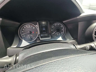 2018 Toyota Tacoma TRD Sport Crew Cab Medium Bed - miniatura 9