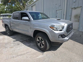 2018 Toyota Tacoma TRD Sport Crew Cab Medium Bed - miniatura 4