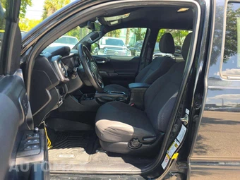 2018 Toyota Tacoma TRD Sport Crew Cab Medium Bed - miniatura 3