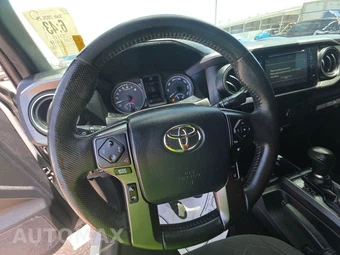 2018 Toyota Tacoma TRD Sport Crew Cab Medium Bed - miniatura 10