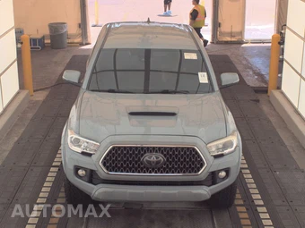 2018 Toyota Tacoma TRD Sport Crew Cab Medium Bed - miniatura 2