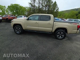 2018 Toyota Tacoma TRD Sport Crew Cab Medium Bed - miniatura 3
