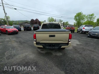 2018 Toyota Tacoma TRD Sport Crew Cab Medium Bed - miniatura 4