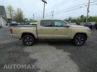 2018 Toyota Tacoma TRD Sport Crew Cab Medium Bed - miniatura 5