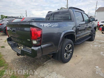 2018 Toyota Tacoma TRD Sport Crew Cab Medium Bed - miniatura 3