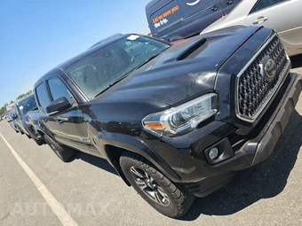 2018 Toyota Tacoma TRD Sport Crew Cab Medium Bed - miniatura 3