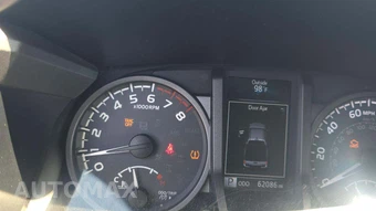 2018 Toyota Tacoma TRD Sport Crew Cab Medium Bed - miniatura 32