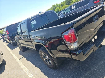 2018 Toyota Tacoma TRD Sport Crew Cab Medium Bed - miniatura 6