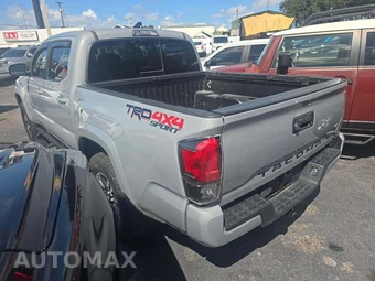 2018 Toyota Tacoma TRD Sport Crew Cab Medium Bed - miniatura 2