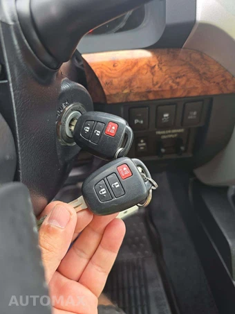 2018 Toyota Tundra 1794 Edition Crew Cab Short Bed - miniatura 8