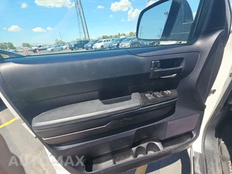 2018 Toyota Tundra SR Extended Cab Medium Bed - miniatura 9