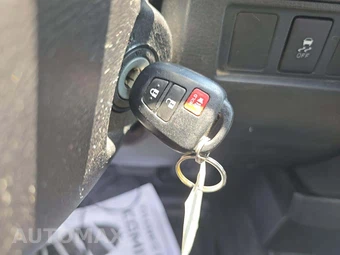 2018 Toyota Tundra SR Extended Cab Medium Bed - miniatura 8