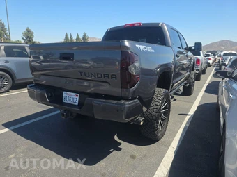 2018 Toyota Tundra SR5 Crew Cab Short Bed - miniatura 4