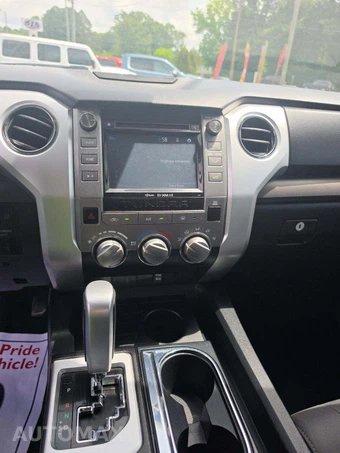 2018 Toyota Tundra SR5 Crew Cab Short Bed - miniatura 10