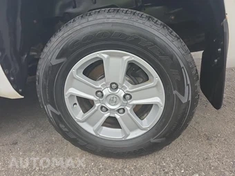 2018 Toyota Tundra SR5 Plus Crew Cab Short Bed - miniatura 11