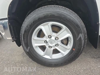 2018 Toyota Tundra SR5 Plus Crew Cab Short Bed - miniatura 8