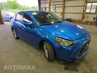 2018 Toyota Yaris iA Sedan - miniatura 3