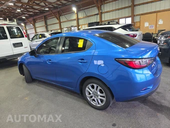 2018 Toyota Yaris iA Sedan - miniatura 6
