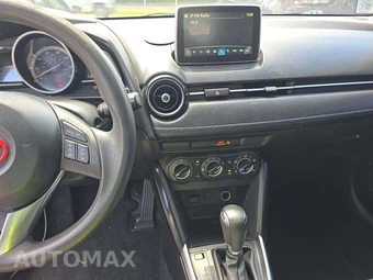 2018 Toyota Yaris iA Sedan - miniatura 10