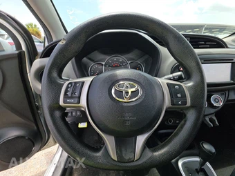 2018 Toyota Yaris L Hatchback - miniatura 10