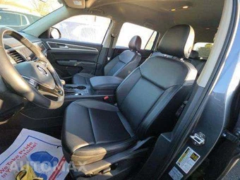2018 Volkswagen Atlas 2.0T SE w/Technology - miniatura 6