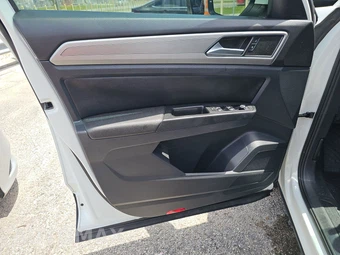 2018 Volkswagen Atlas V6 SE - miniatura 9
