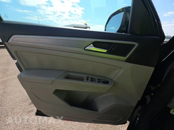 2018 Volkswagen Atlas V6 SE - miniatura 9