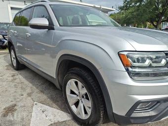 2018 Volkswagen Atlas V6 SE - miniatura 16