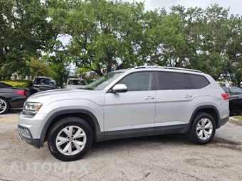 2018 Volkswagen Atlas V6 SE - miniatura 3