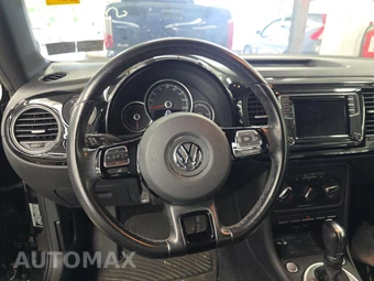 2018 Volkswagen Beetle S Hatchback - miniatura 10