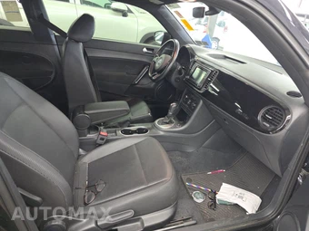 2018 Volkswagen Beetle S Hatchback - miniatura 8