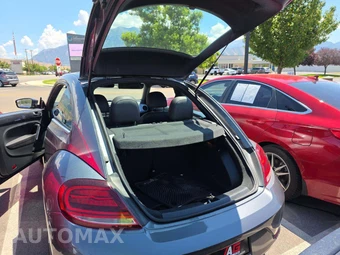 2018 Volkswagen Beetle SE Hatchback – miniatura 14