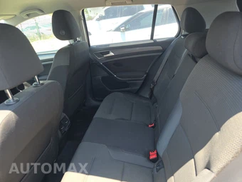 2018 Volkswagen e-Golf SE Hatchback - miniatura 13