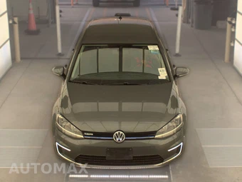 2018 Volkswagen e-Golf SE Hatchback - miniatura 2