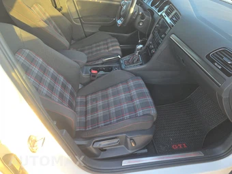 2018 Volkswagen Golf GTI S Hatchback - miniatura 8