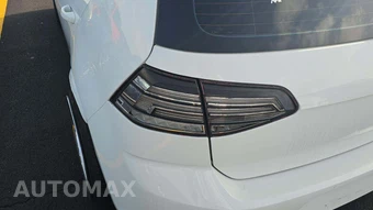 2018 Volkswagen Golf S Hatchback – miniatura 23